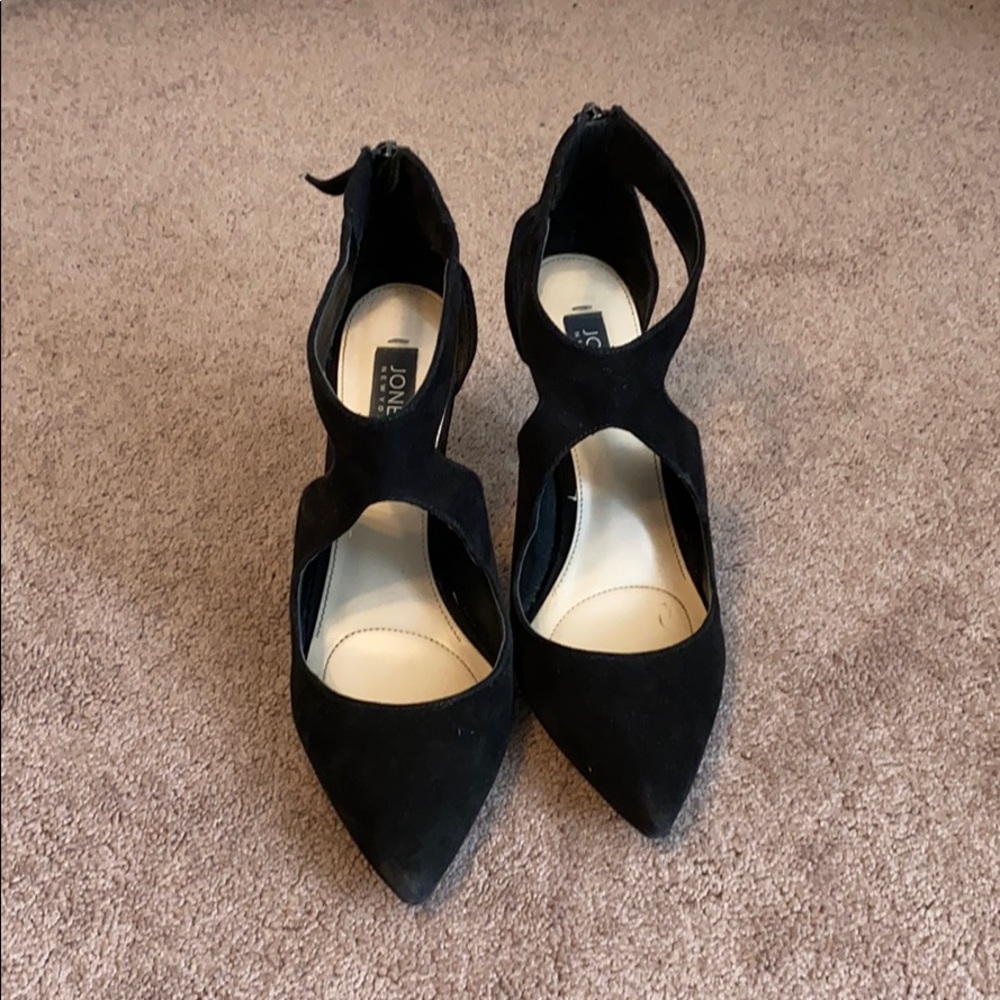 Jones New York black heels